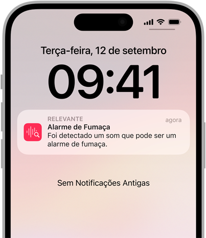 iPhone mostra alerta de Reconhecimento de Som para um alarme de incêndio.