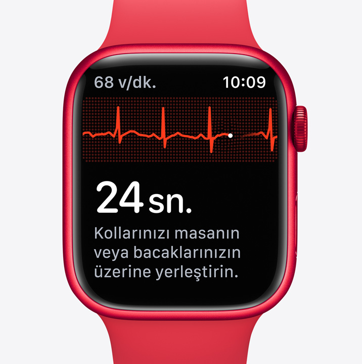 Apple Watch Series 9 ekranında EKG uygulamasının ölçüm yaptığı gösteriliyor.