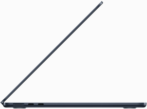 Imagem lateral do MacBook Air na cor meia-noite.
