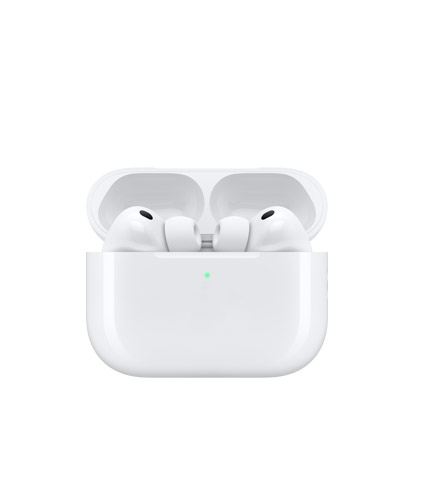 A metade superior da parte da frente dos AirPods Pro 3 brancos, com aberturas pretas para os alto-falantes, fones de ouvido com pontas de silicone, e a parte da frente do estojo de recarga branco aberto com indicador LED externo