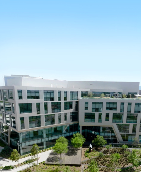 Pohled na budovu centra společnosti Apple v San Diegu.