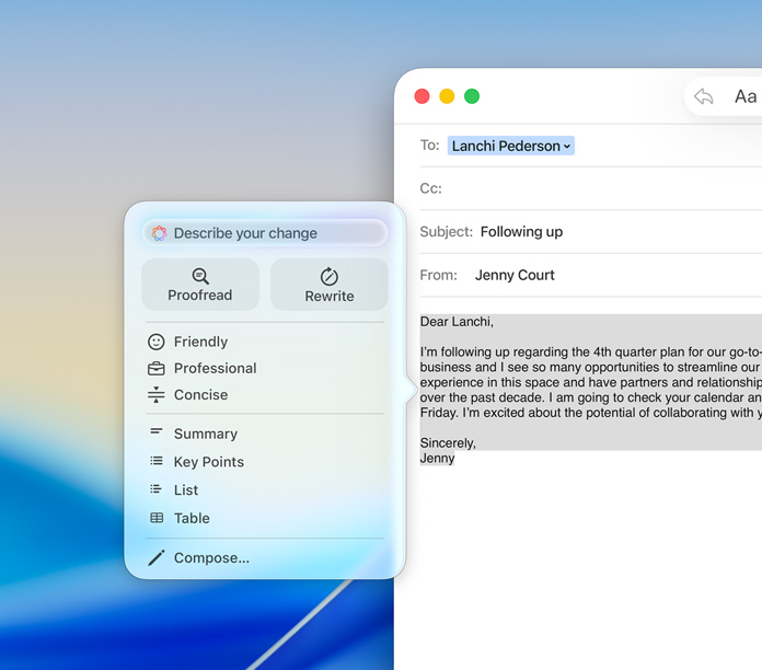 تطبيق البريد مع لوحة أدوات الكتابة في Apple Intelligence تعرض خيارات لتدقيق النص وإعادة كتابته وتعديل نبرته