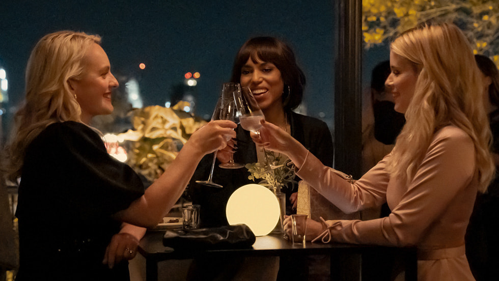 Elisabeth Moss, Kerry Washington and Kate Mara in “Imperfect Women”