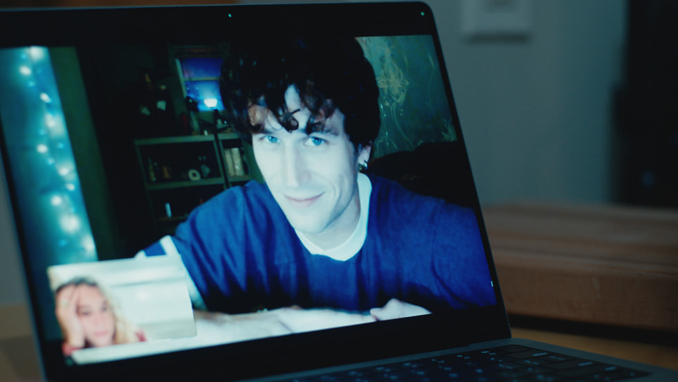 Tatiana Maslany and Brandon Flynn in “Maximum Pleasure Guaranteed,” premiering 20 May, 2026 on Apple TV.