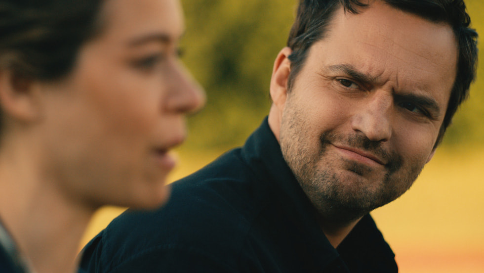 Tatiana Maslany and Jake Johnson in “Maximum Pleasure Guaranteed,” premiering 20 May, 2026 on Apple TV.