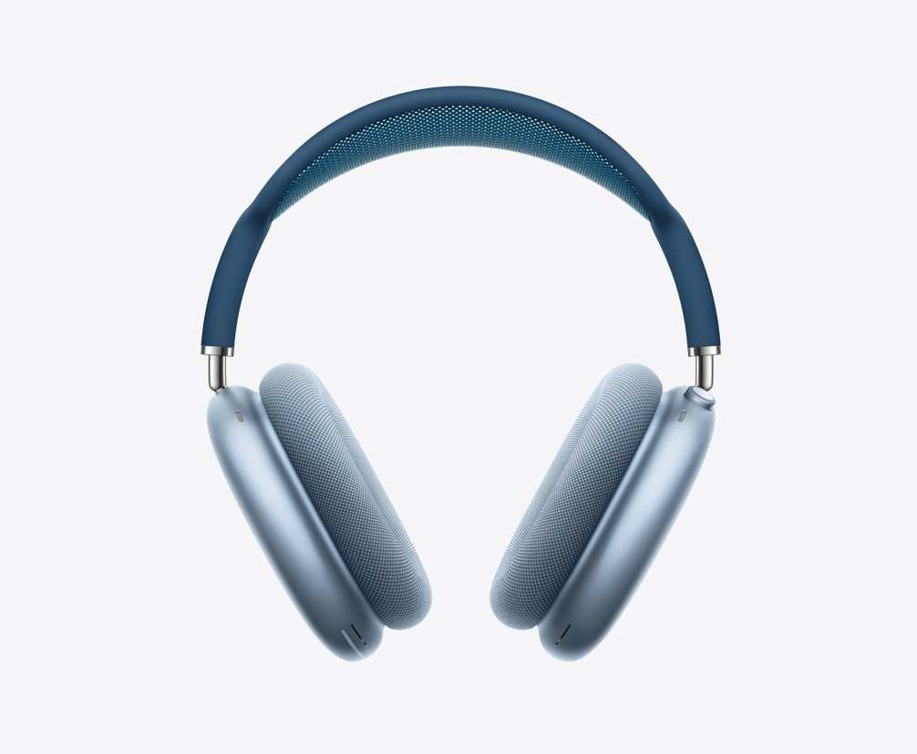 Kuva taivaansinisistä AirPods Max ‑kuulokkeista