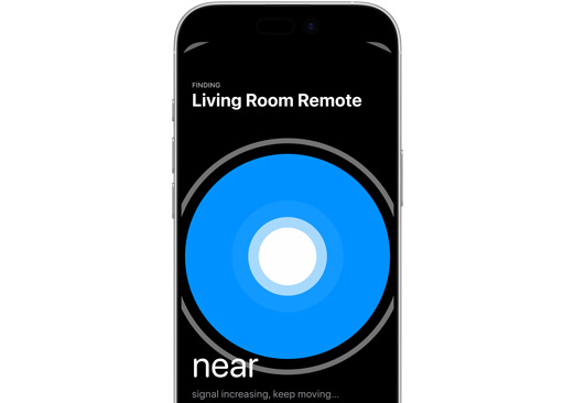iPhone die wordt gebruikt om Siri Remote te zoeken