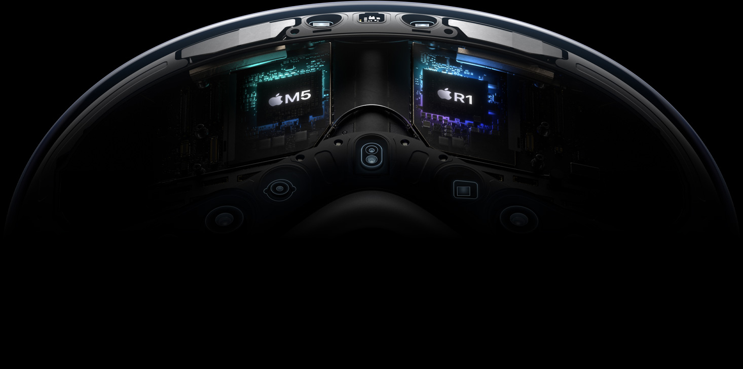 Vue éclatée de l’intérieur de l’Apple Vision Pro mettant en évidence les puces M5 et R1