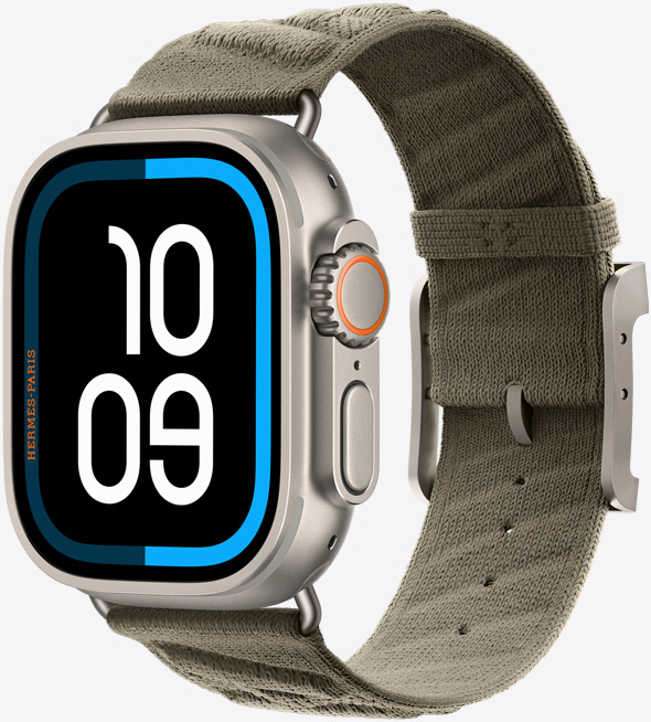 Apple Watch Hermès Ultra 3, titanium case, natural colour, En Mer strap, gris titane colour