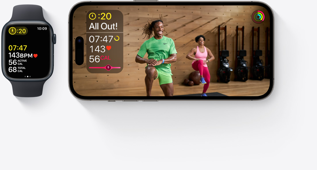 Apple Fitness+ yang ditampilkan pada Watch dan Phone