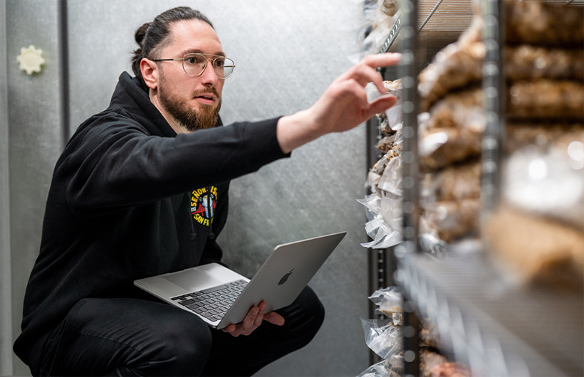 Apple unterstützt die Prozesse von Señor Sisig in den Bereichen Lager, Wareneingang und Vertrieb.