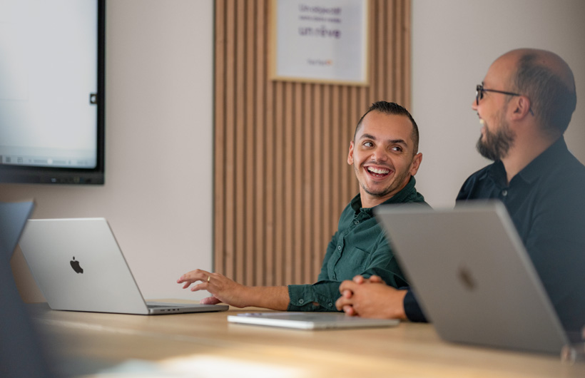 O CEO Vincent Chabbert escolheu o Mac porque quer que sua equipe tenha as melhores ferramentas para fazer seu melhor trabalho