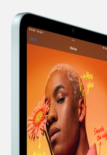 Un iPhone che mostra contenuti dai colori vivaci.