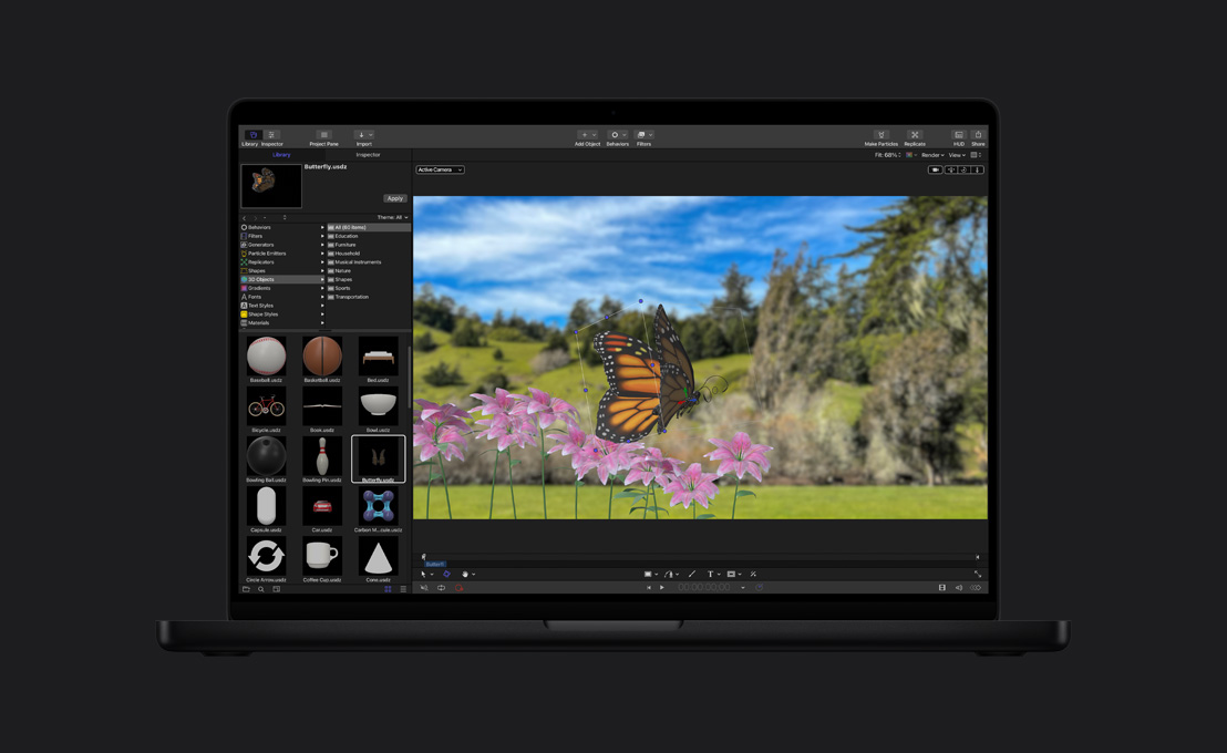MacBook Pro de 16 pulgadas, mariposa monarca en el campo