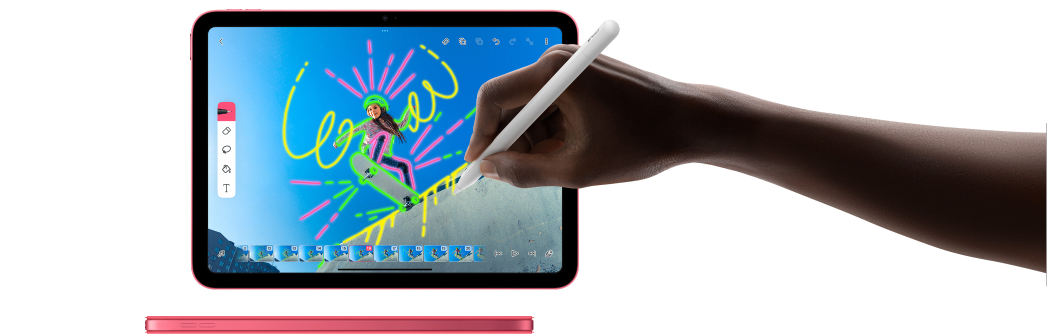 Menggunakan Apple Pencil dalam FlipaClip dan tampilan samping iPad pink dengan cover Smart Folio berwarna senada