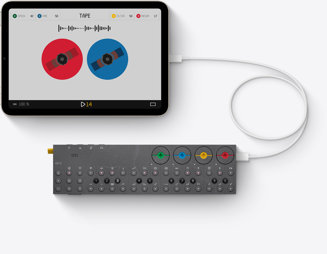 iPad mini menampilkan aplikasi OPZ yang terhubung ke Thunderbolt