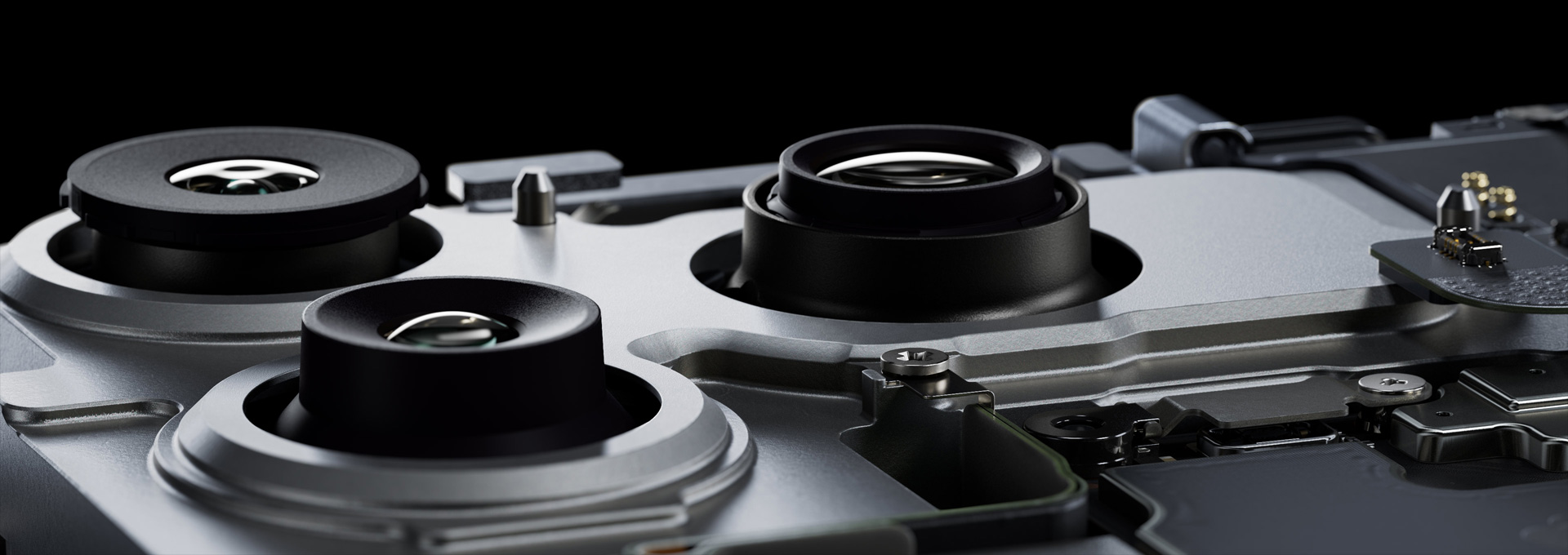 iPhone 17 Pro، المكونات الداخلية، نظام كاميرا 48MP Pro Fusion، كاميرا رئيسية Fusion ‏48MP، كاميرا Fusion واسعة للغاية 48MP، كاميرا 48MP Fusion مع ميزة تقريب المسافات