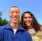 使用相片人物置中功能，突出顯示每個人的面孔