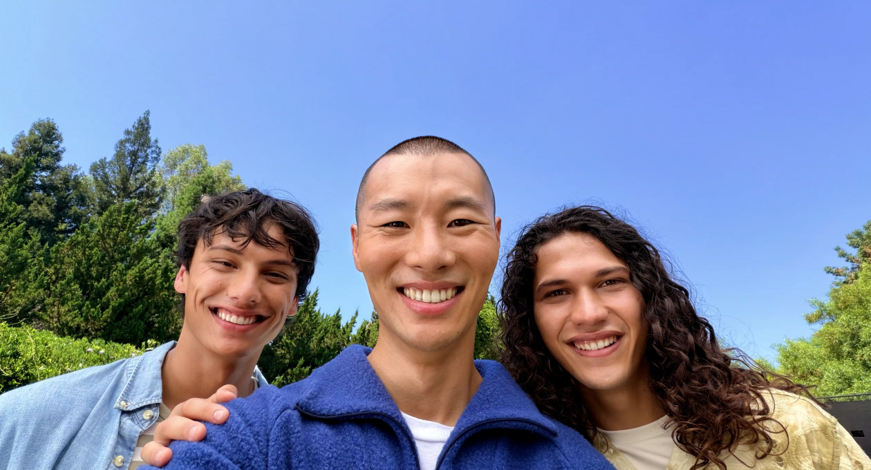 使用相片人物置中功能的多人自拍