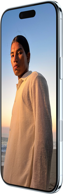 iPhone Air, вид ззаду, колір «блакитне небо», система камер Fusion у верхній частині