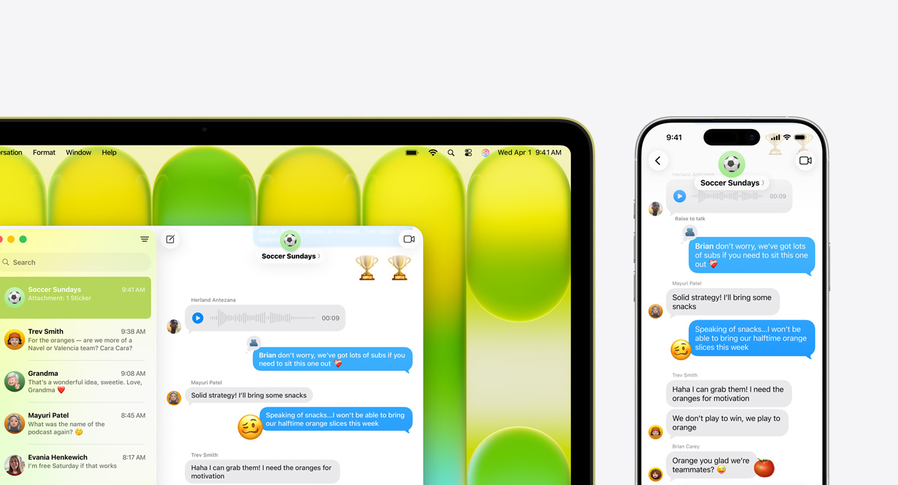 MacBook Neo, color amarillo cítrico, muestra un chat grupal en la app Mensajes titulado “Domingos de fútbol” y otros mensajes recientes, al lado hay un iPhone que muestra el mismo chat grupal