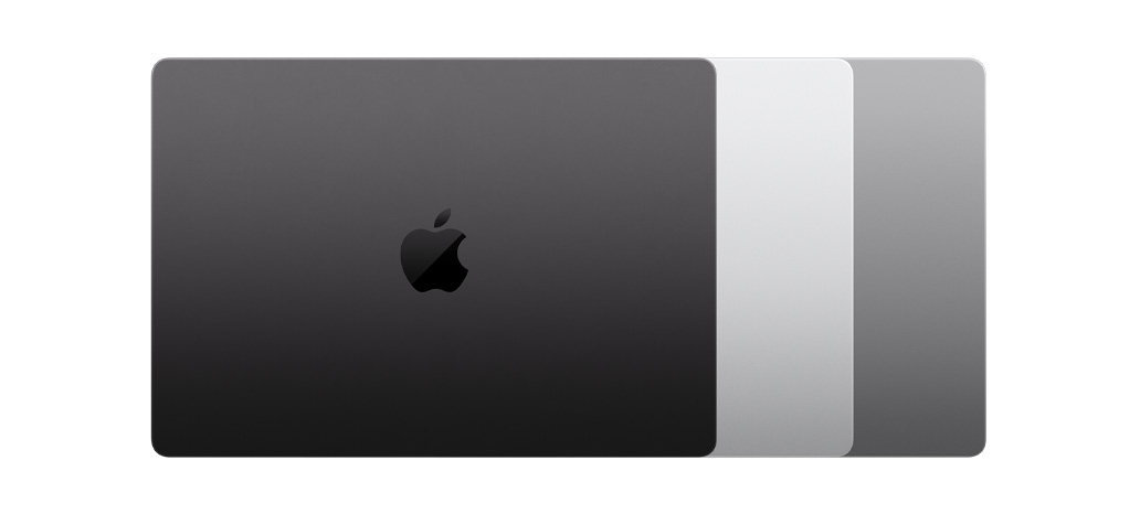 صورة تبيّن الألوان الثلاثة المتوفرة لجهاز MacBook Pro: الأسود الفلكي والفضي والرمادي الفلكي