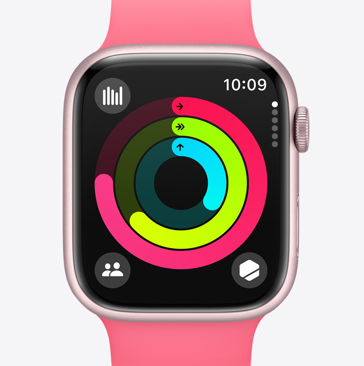 Apple Watch Series 9 ekranında Aktivite uygulaması ve bir kişinin Hareket, Egzersiz ve Duruş halkalarındaki ilerlemesi görülüyor.