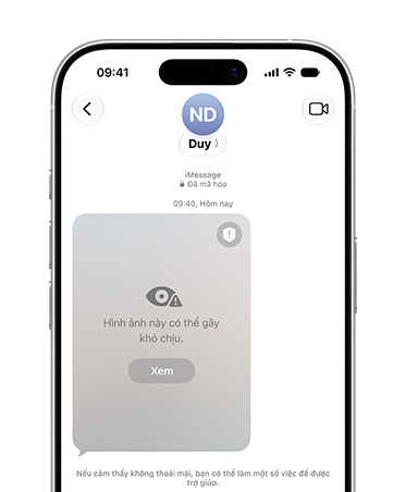 iPhone hiển thị tính năng Liên Lạc An Toàn cảnh báo người dùng về nội dung nhạy cảm có khả năng đang được xem trên Tài Khoản Trẻ Em.